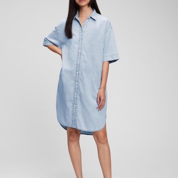 GAP Denim Chambray Short Sleeve Button Down Dress Relaxed Fit Light Wash - Picture 1 of 7